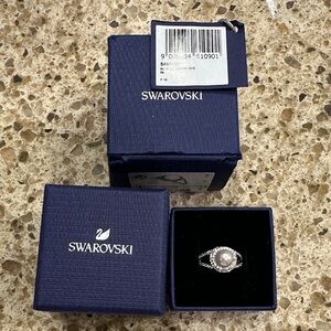 Swarovski cocktail pearl ring